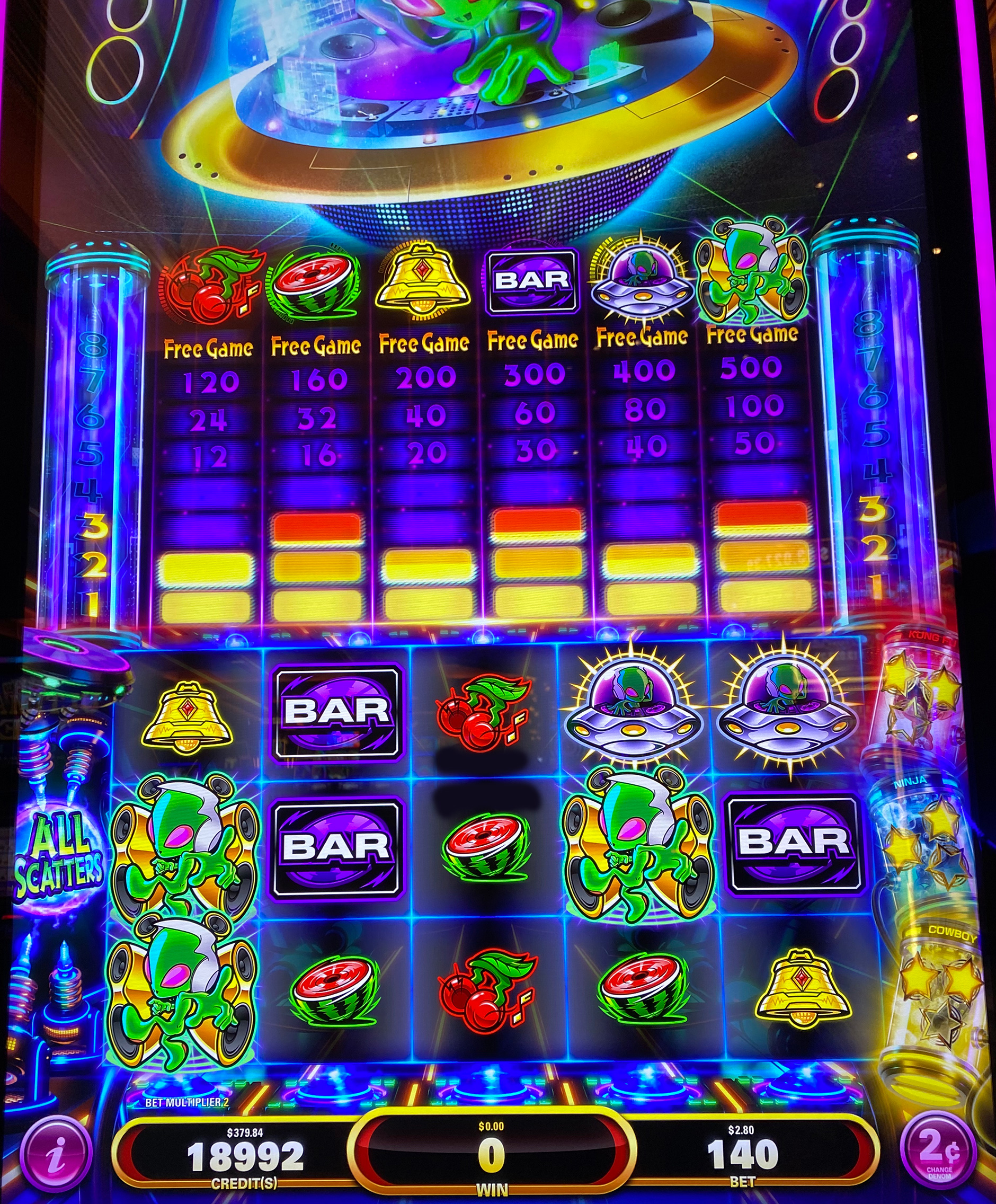 Alien Heroes photo 1